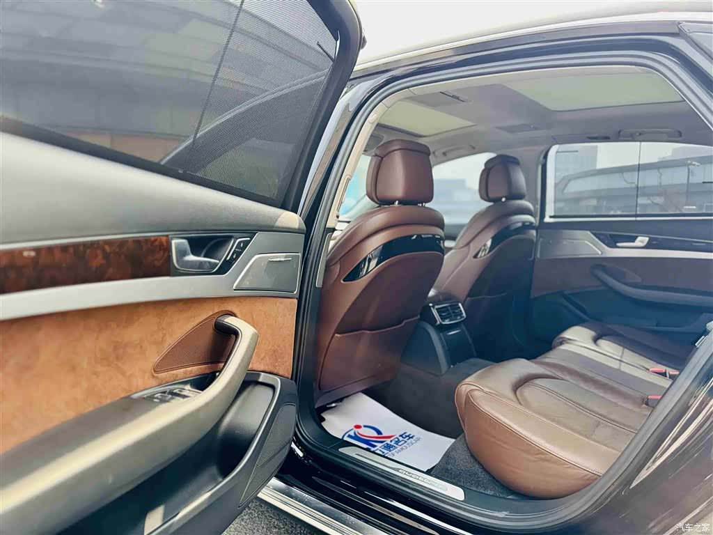 Audi A8L, 2015 7