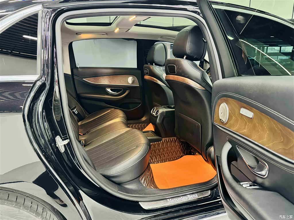 Mercedes-Benz E-Class, 2019 25
