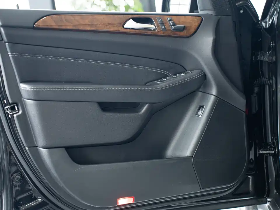 Mercedes-Benz M class