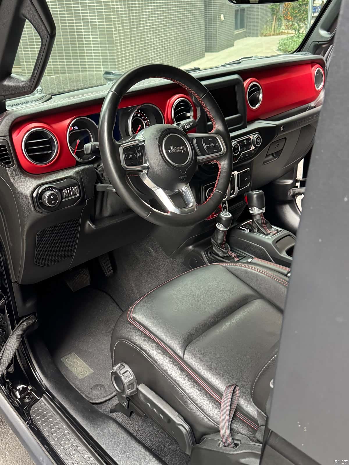 Jeep Wrangler, 2021 10