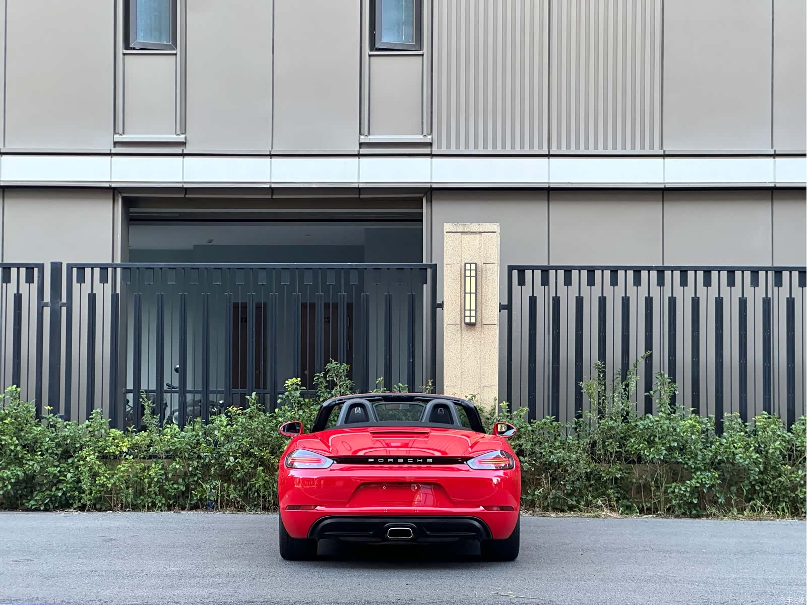 Porsche Boxster, 2016 все фото