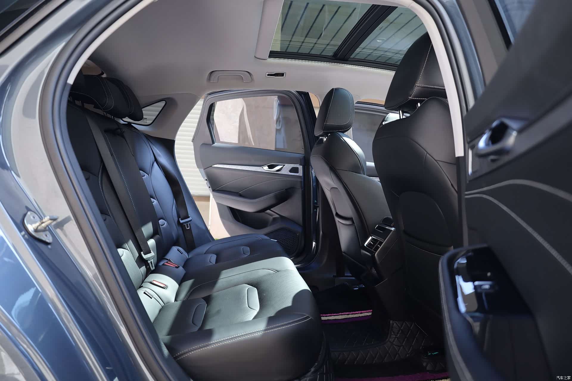 Geely Preface, 2022 6