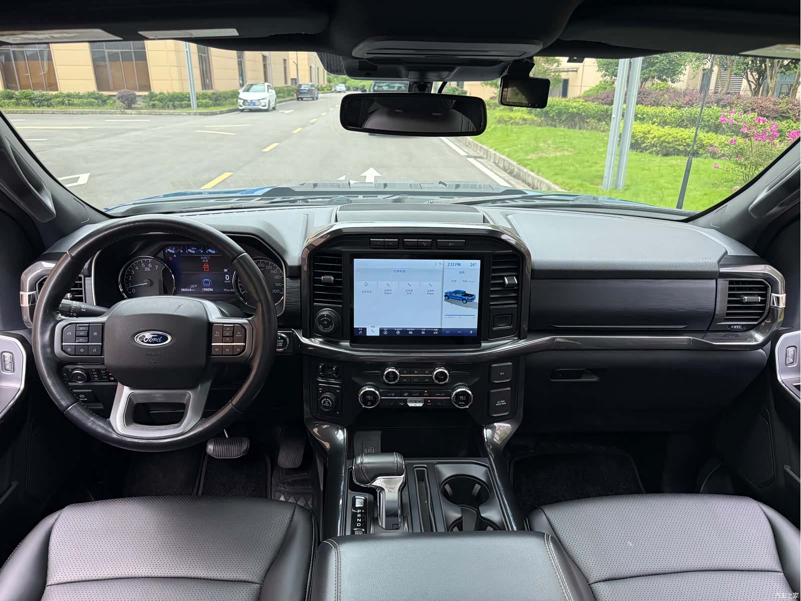 Ford F-150, 2022 все фото