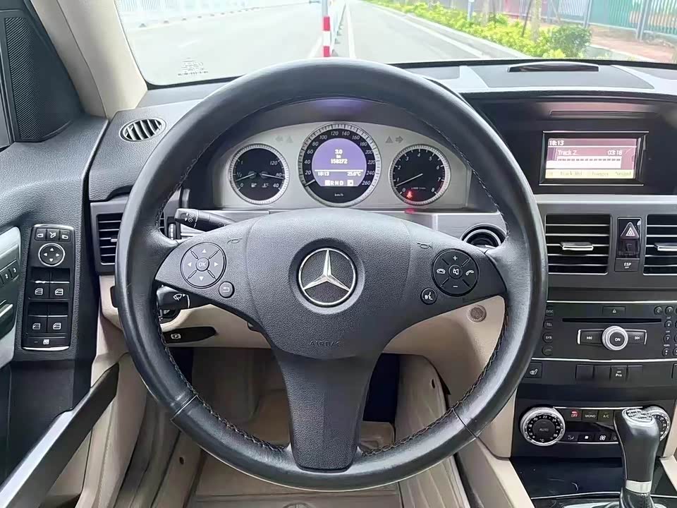 Mercedes-Benz GLK grade