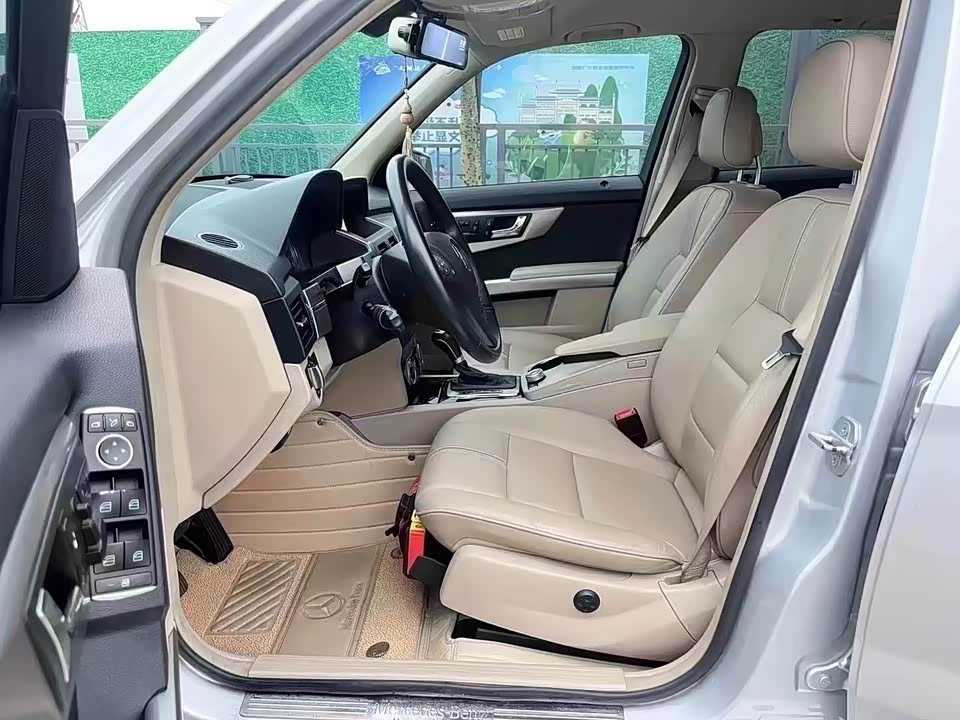 Mercedes-Benz GLK grade