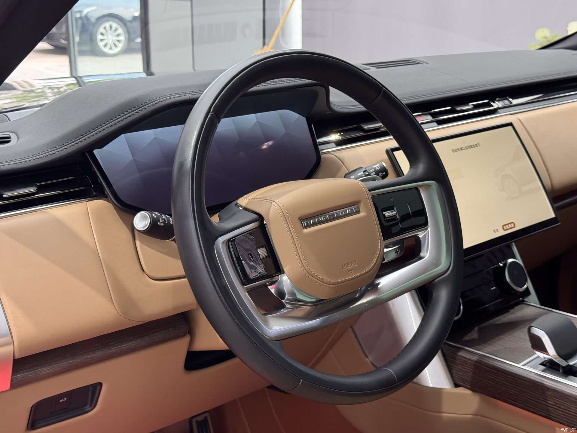 Land Rover Range Rover, 2023 15