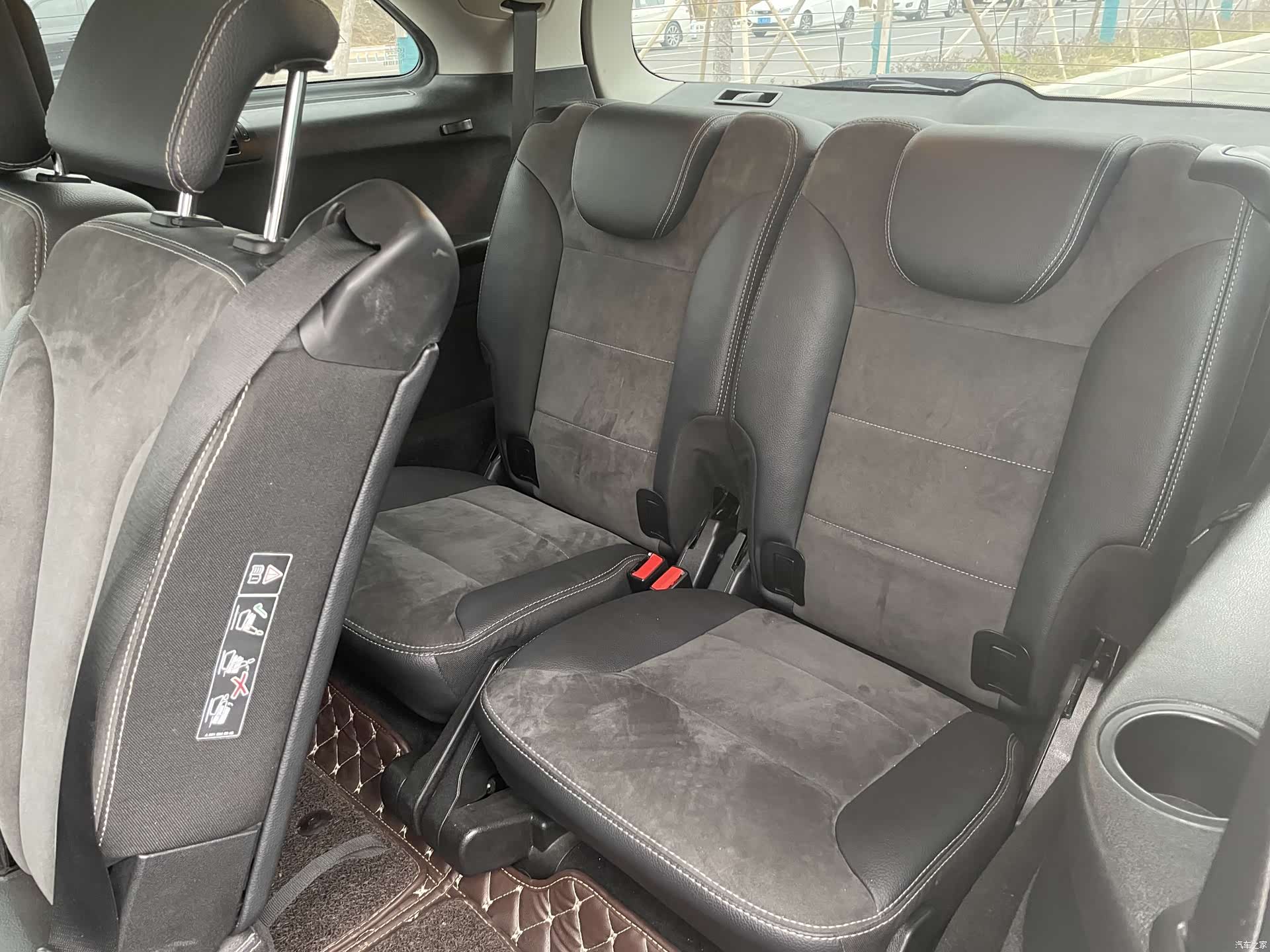 Mercedes-Benz R-Class, 2015 6