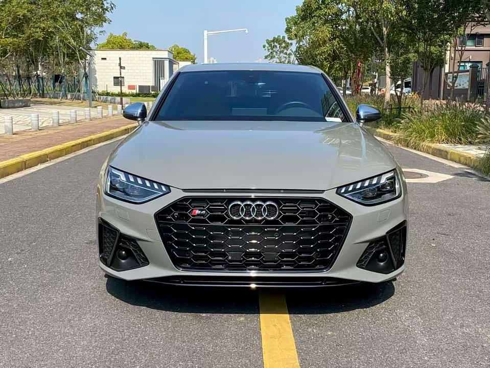 Audi S4 Audi S4