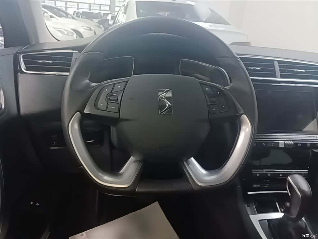 DS 5LS, 2018 11