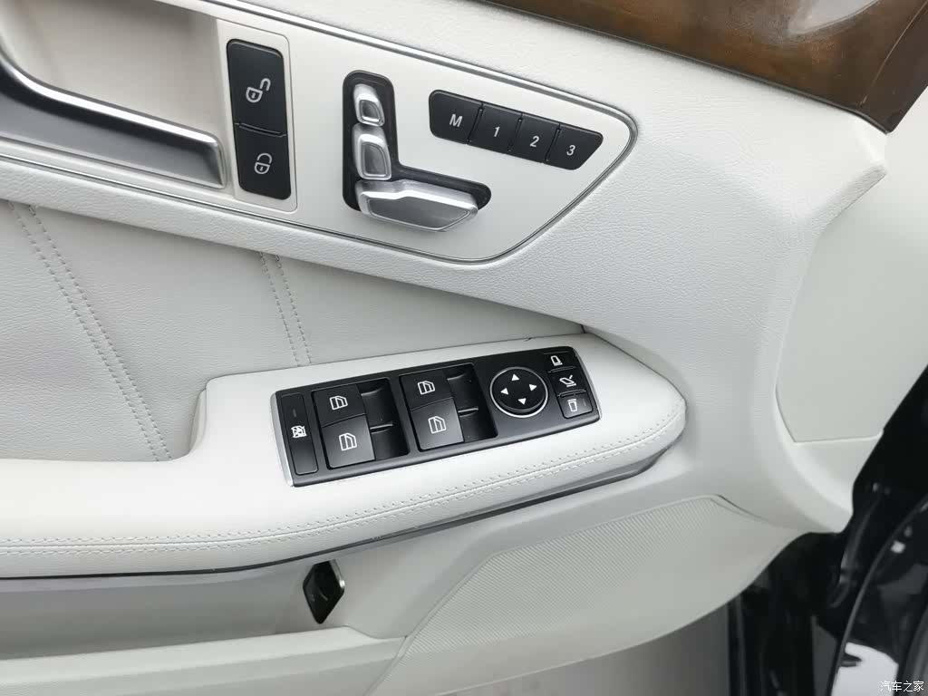 Mercedes-Benz E-Class, 2015 9