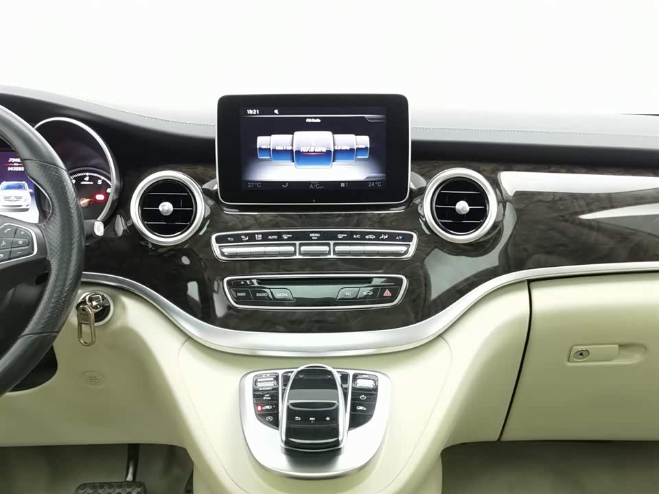 Mercedes-Benz V-class