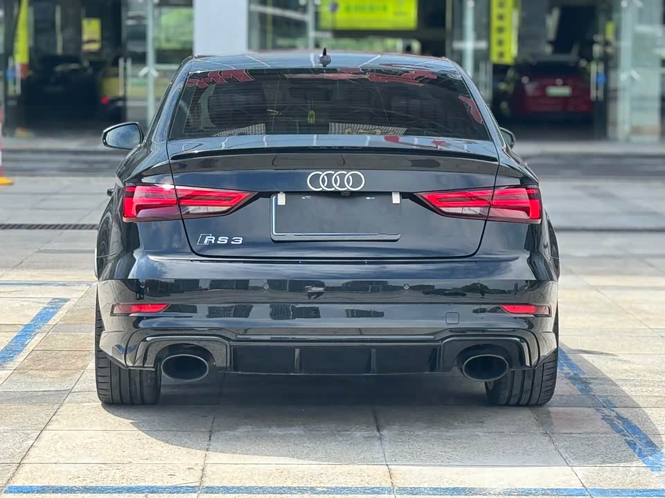 Audi RS 3 Audi RS 3