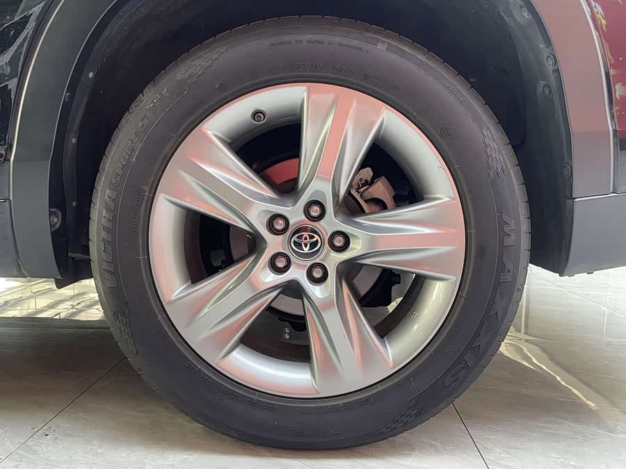 Toyota Highlander 2019, фото 16