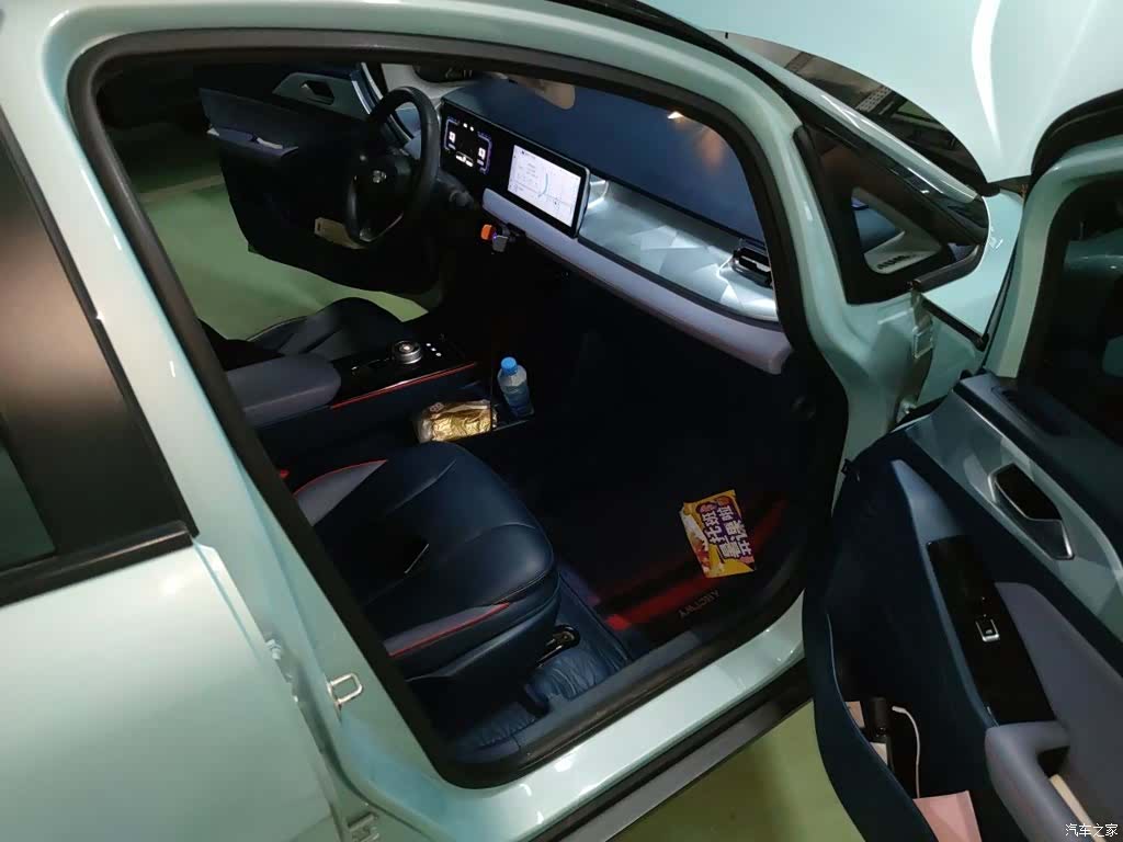 Geely E, 2022 22
