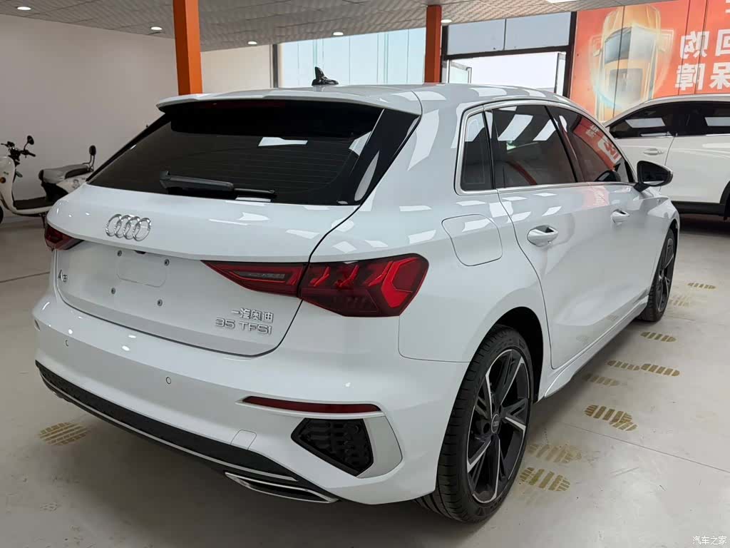 Audi A3, 2023 все фото