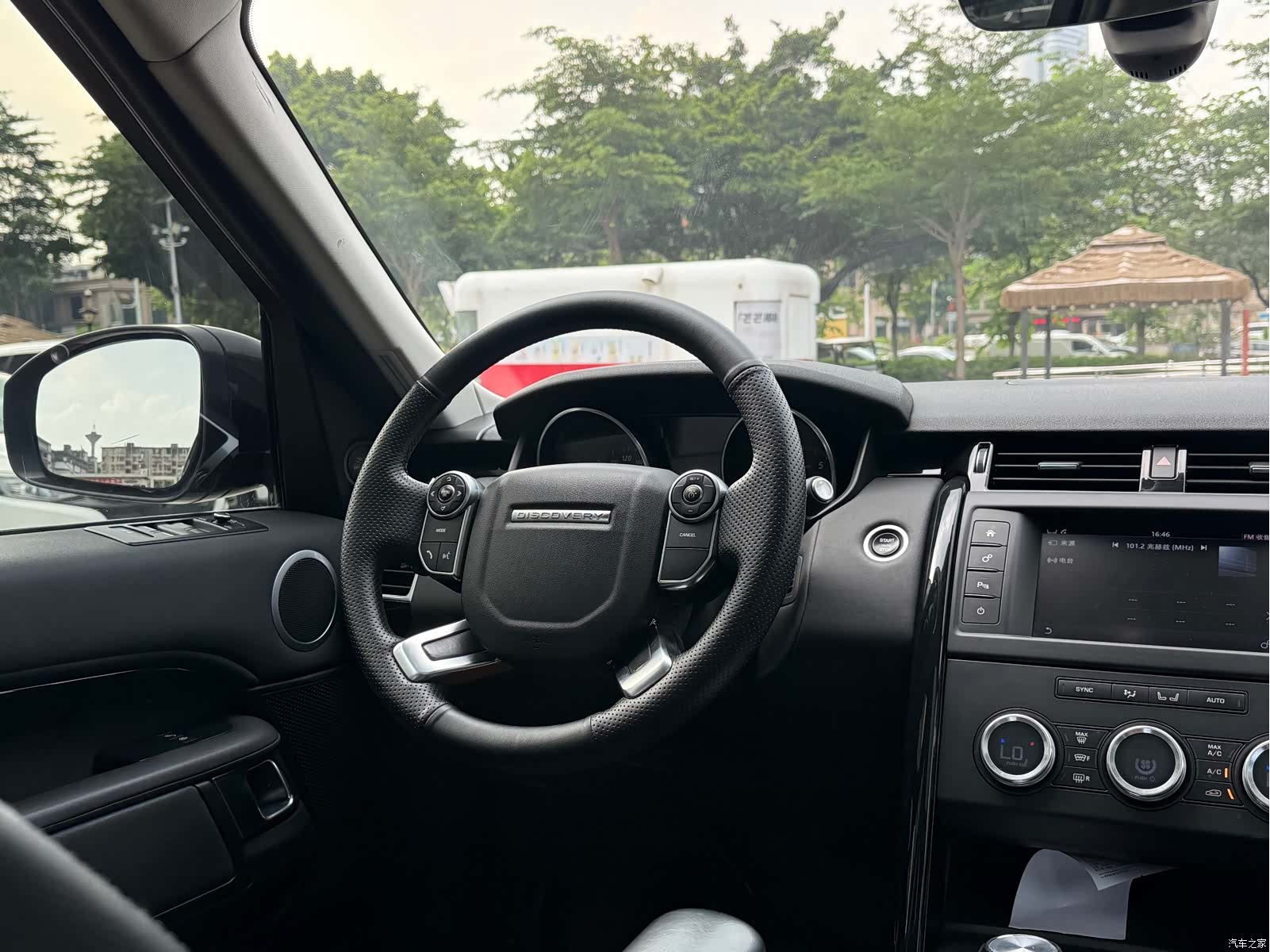 Land Rover Discovery, 2017 все фото