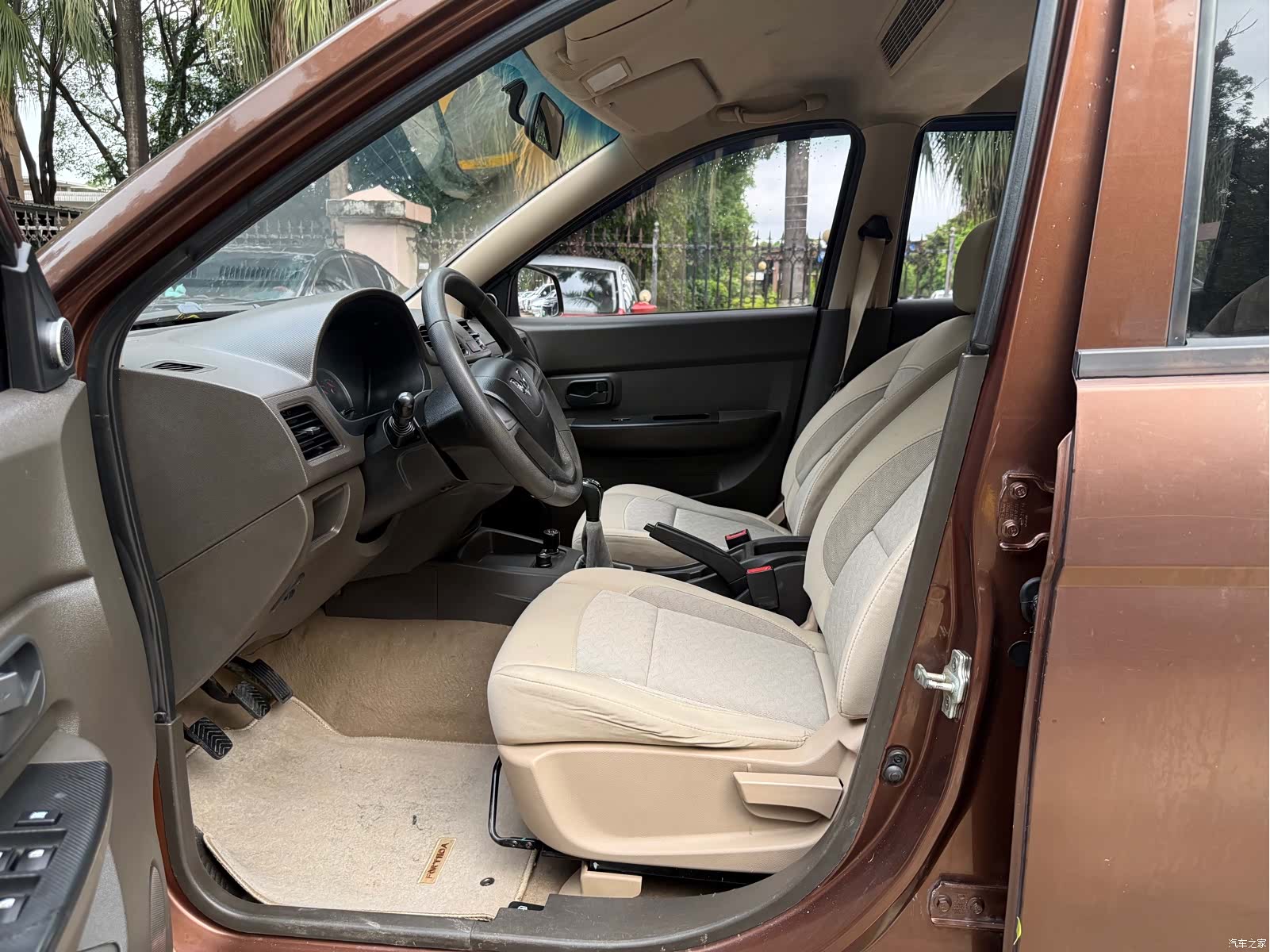 Wuling Hongguang, 2016 4