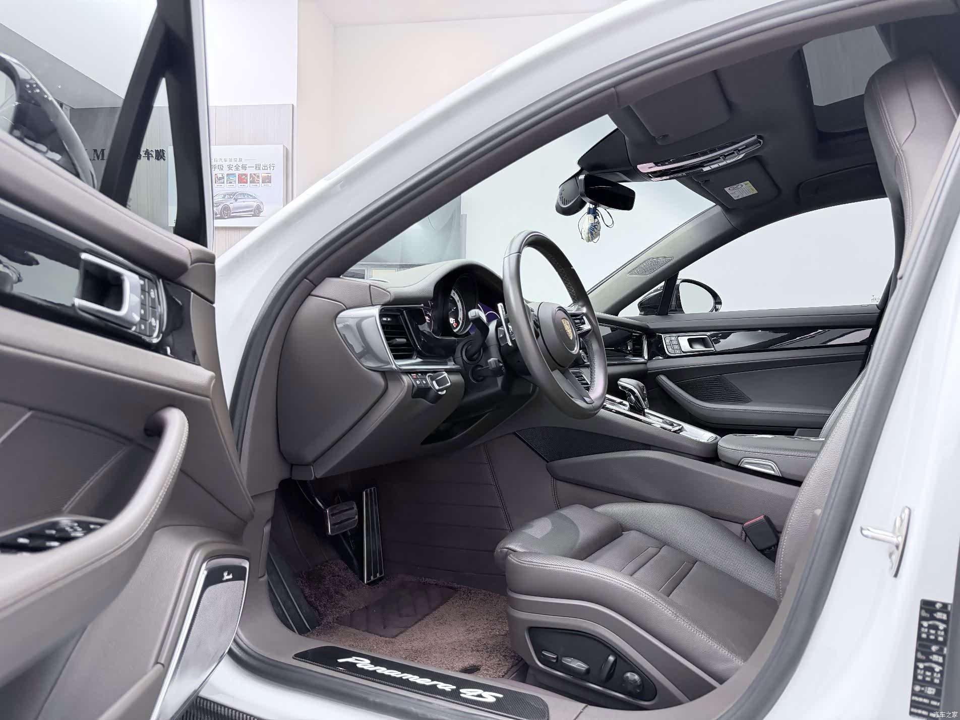 Porsche Panamera, 2022 14