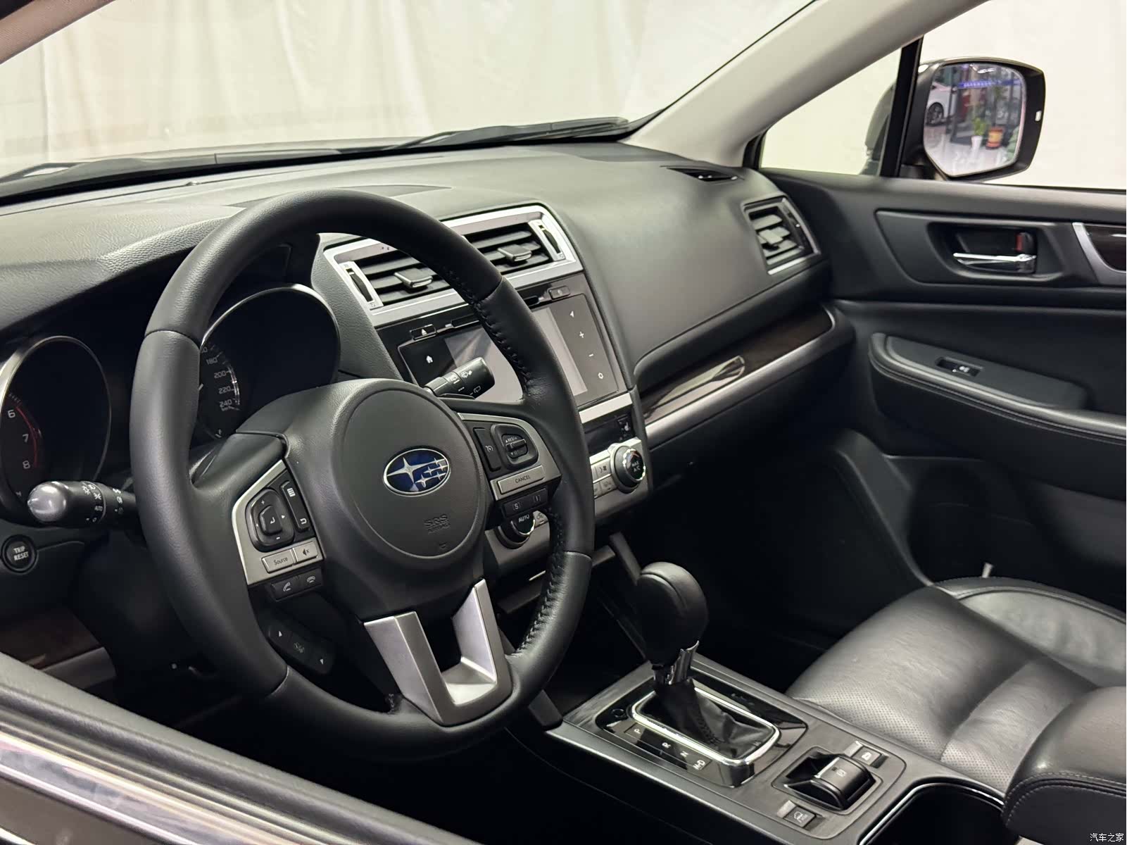 Subaru Outback, 2015 11