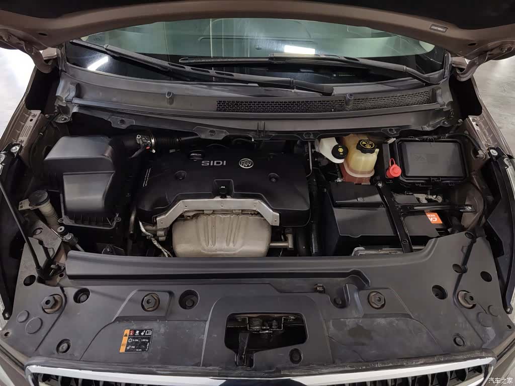 Buick GL8, 2018 6