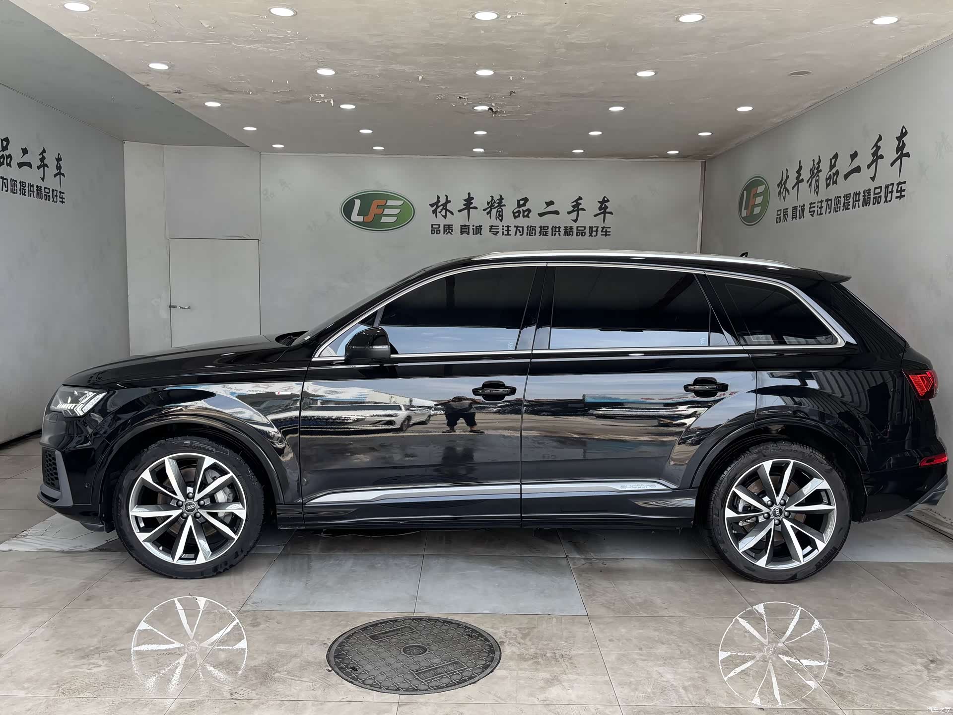 Audi Q7, 2023 4