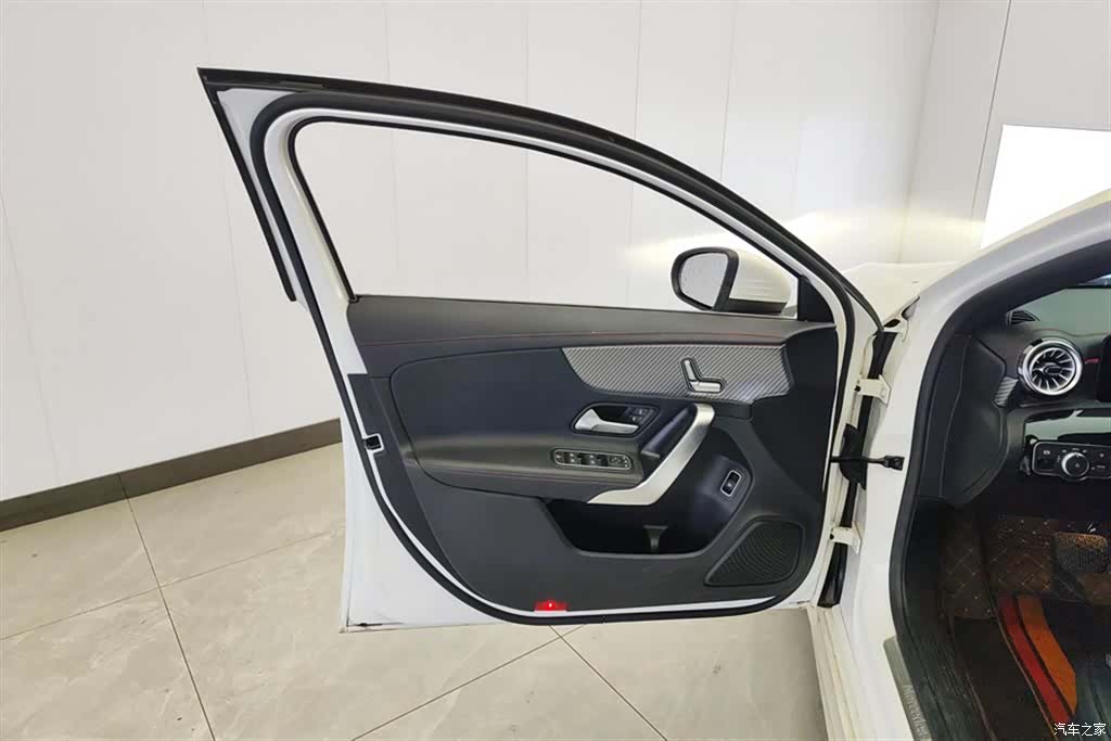 Mercedes-Benz A-Class, 2024 7
