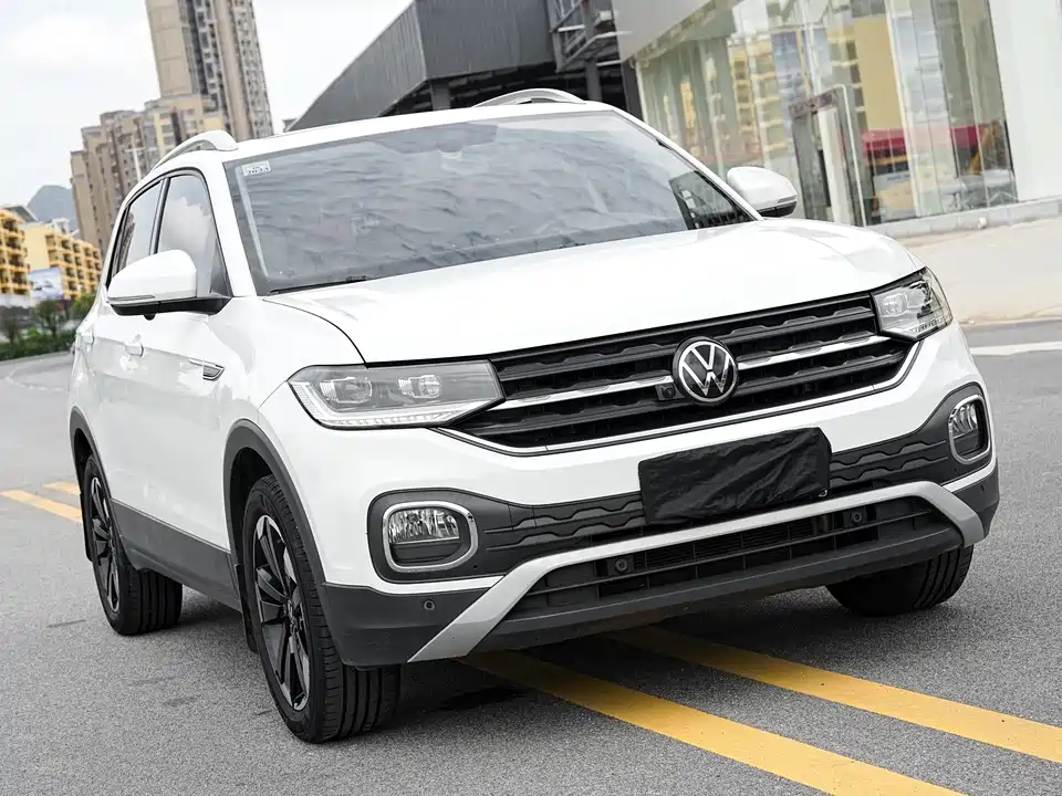 Volkswagen Exploring the shadow