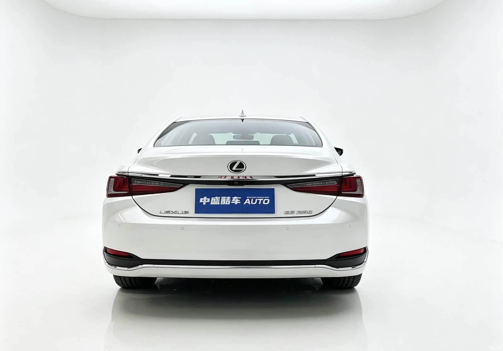 Lexus ES, 2021 7