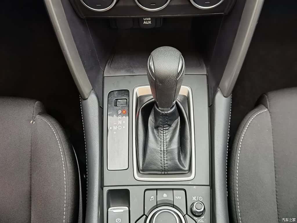 Mazda CX-4, 2019 13