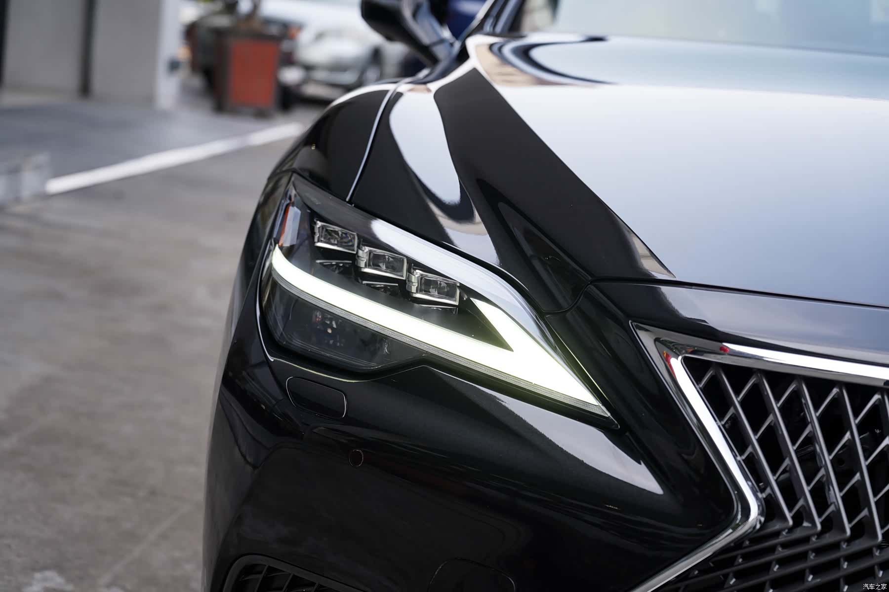 Lexus LS, 2022 6