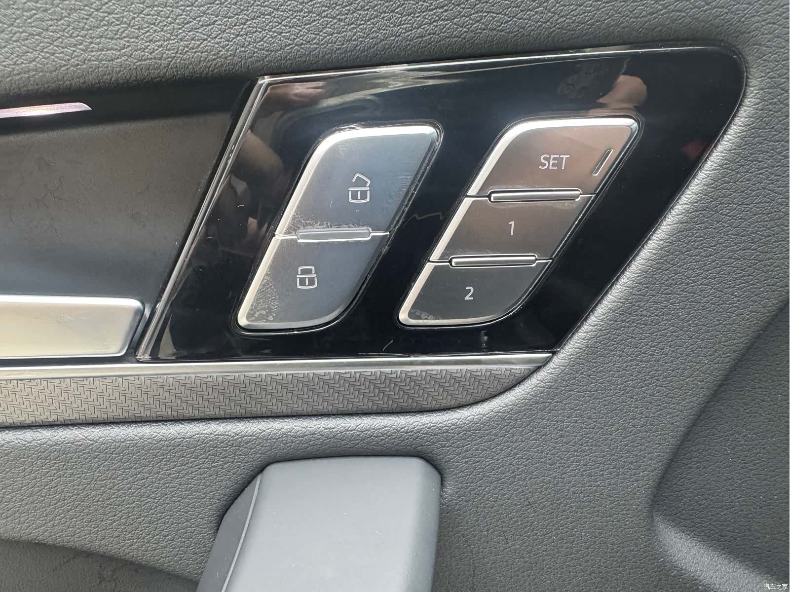 Audi Q5L, 2025 12