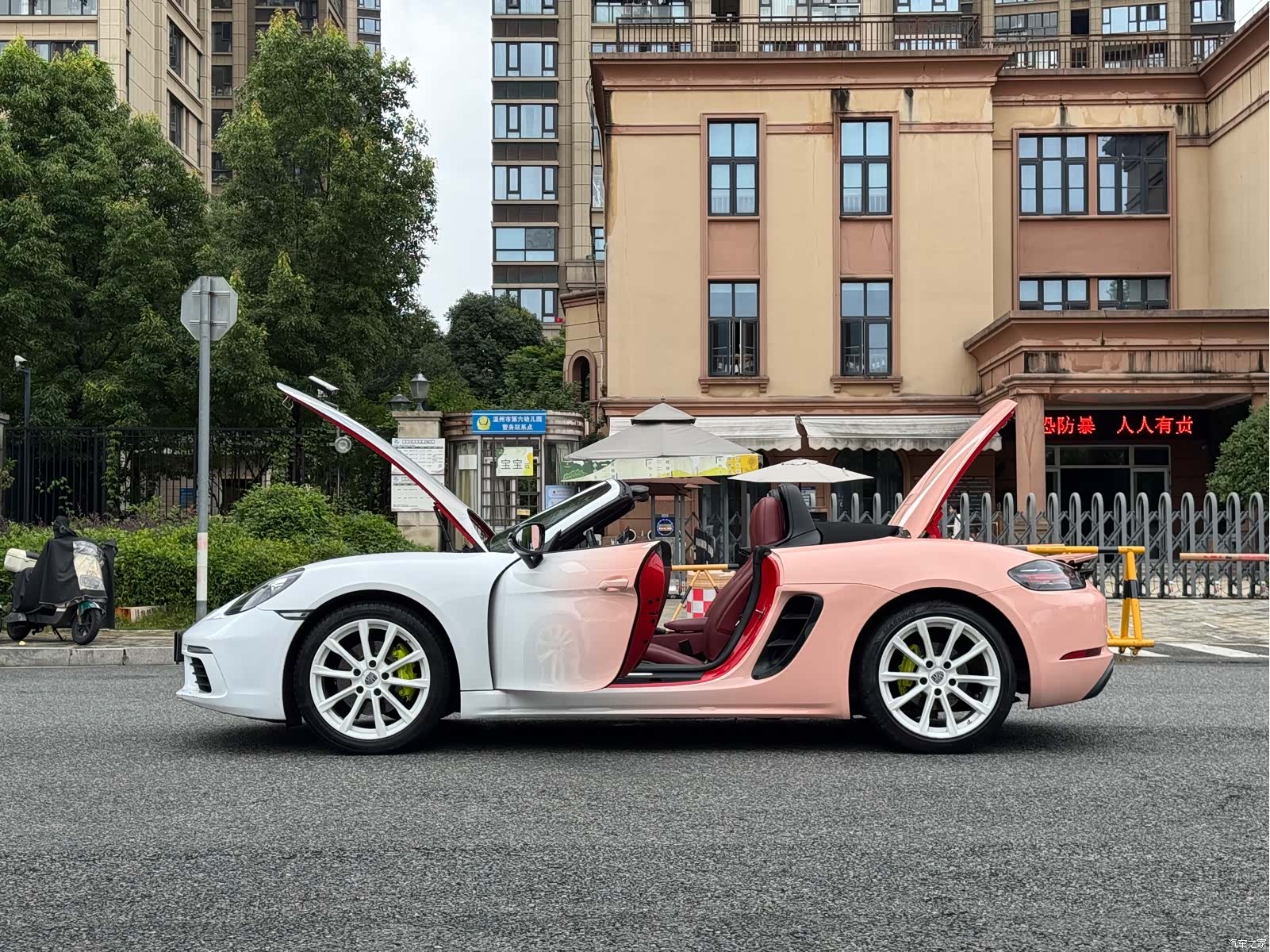 Porsche Boxster, 2018 19