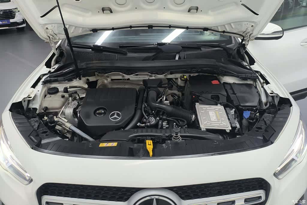 Mercedes-Benz GLA, 2021 10