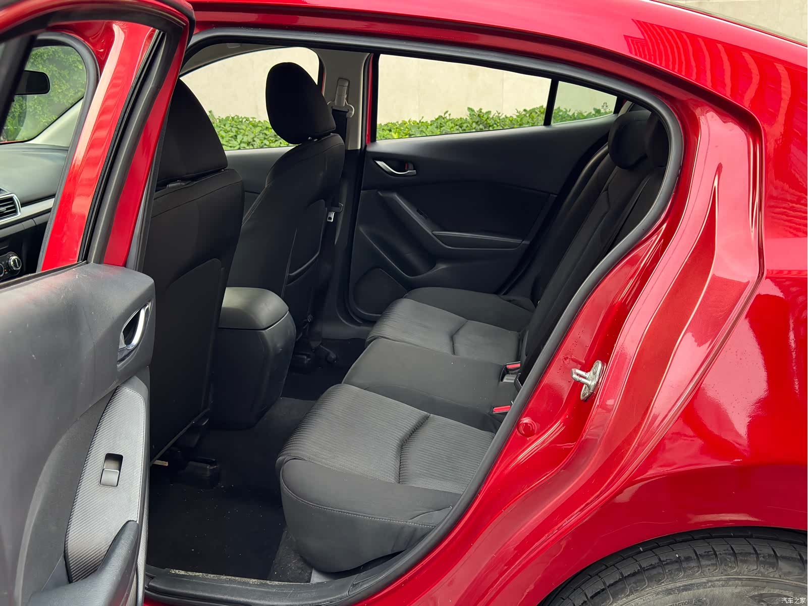 Mazda Mazda3, 2014 10