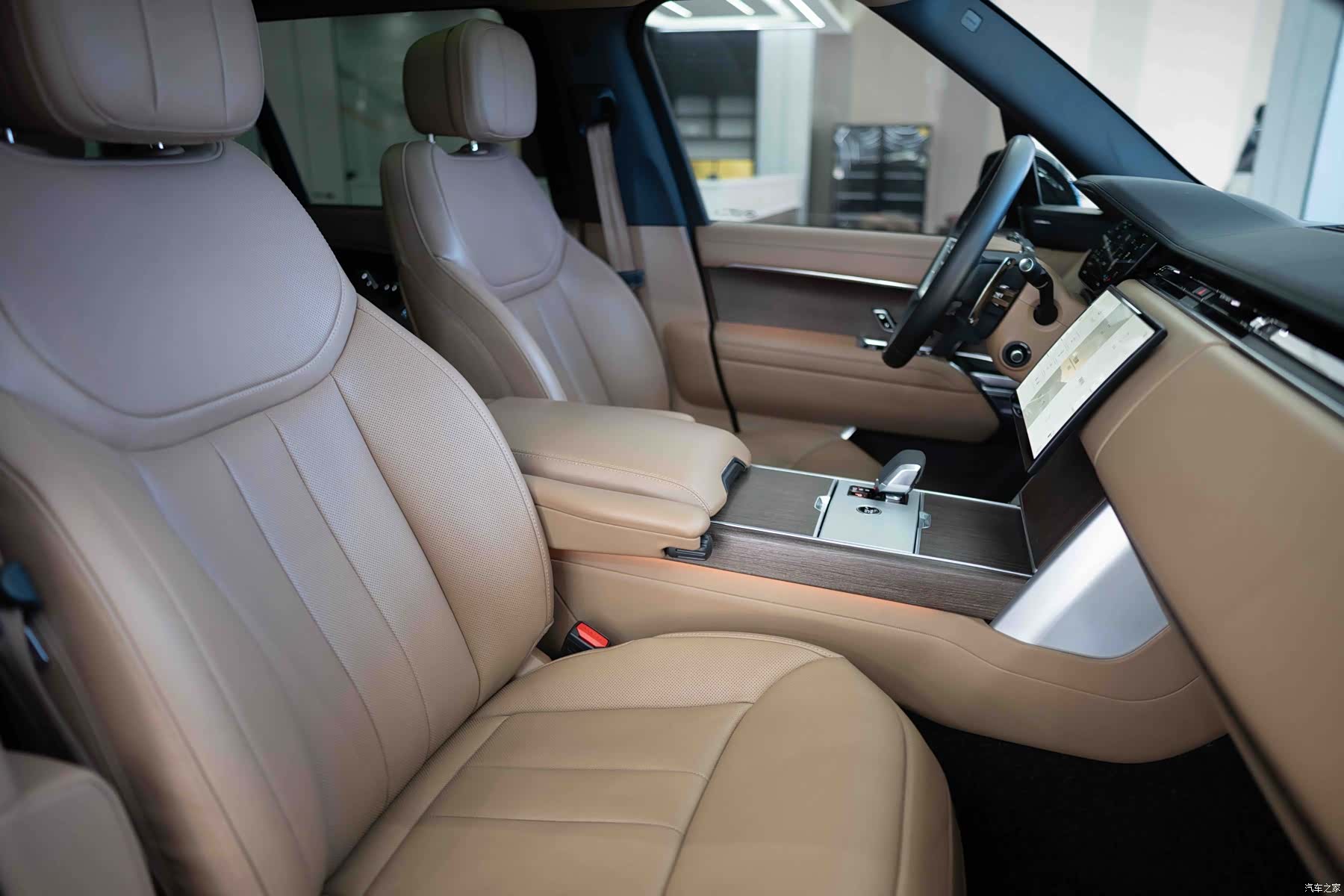 Land Rover Range Rover, 2024 13