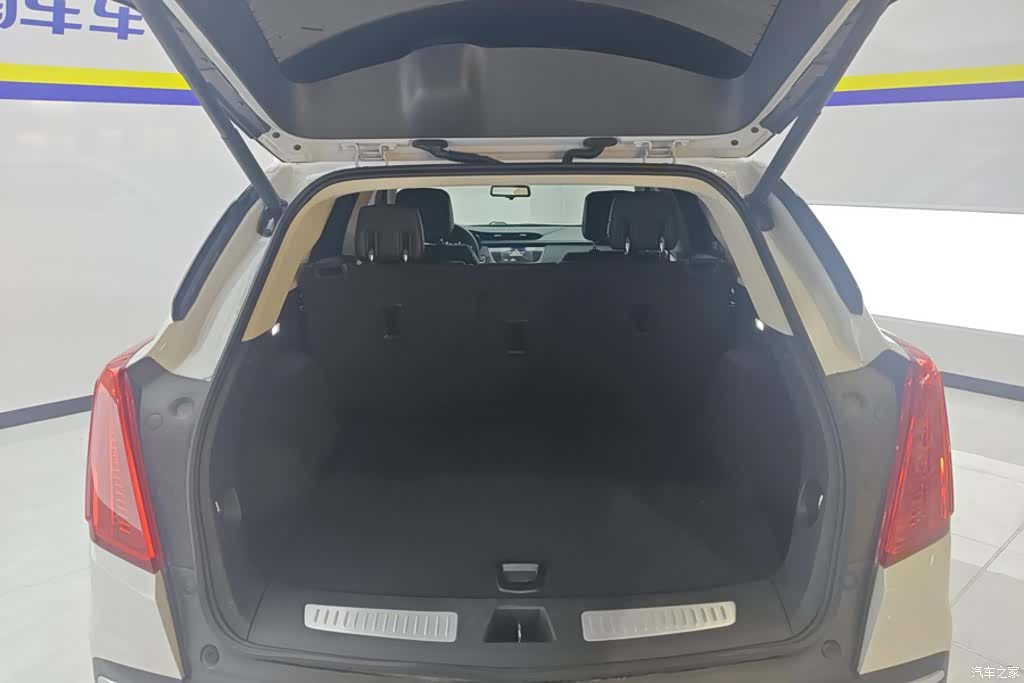 Cadillac XT5, 2018 4