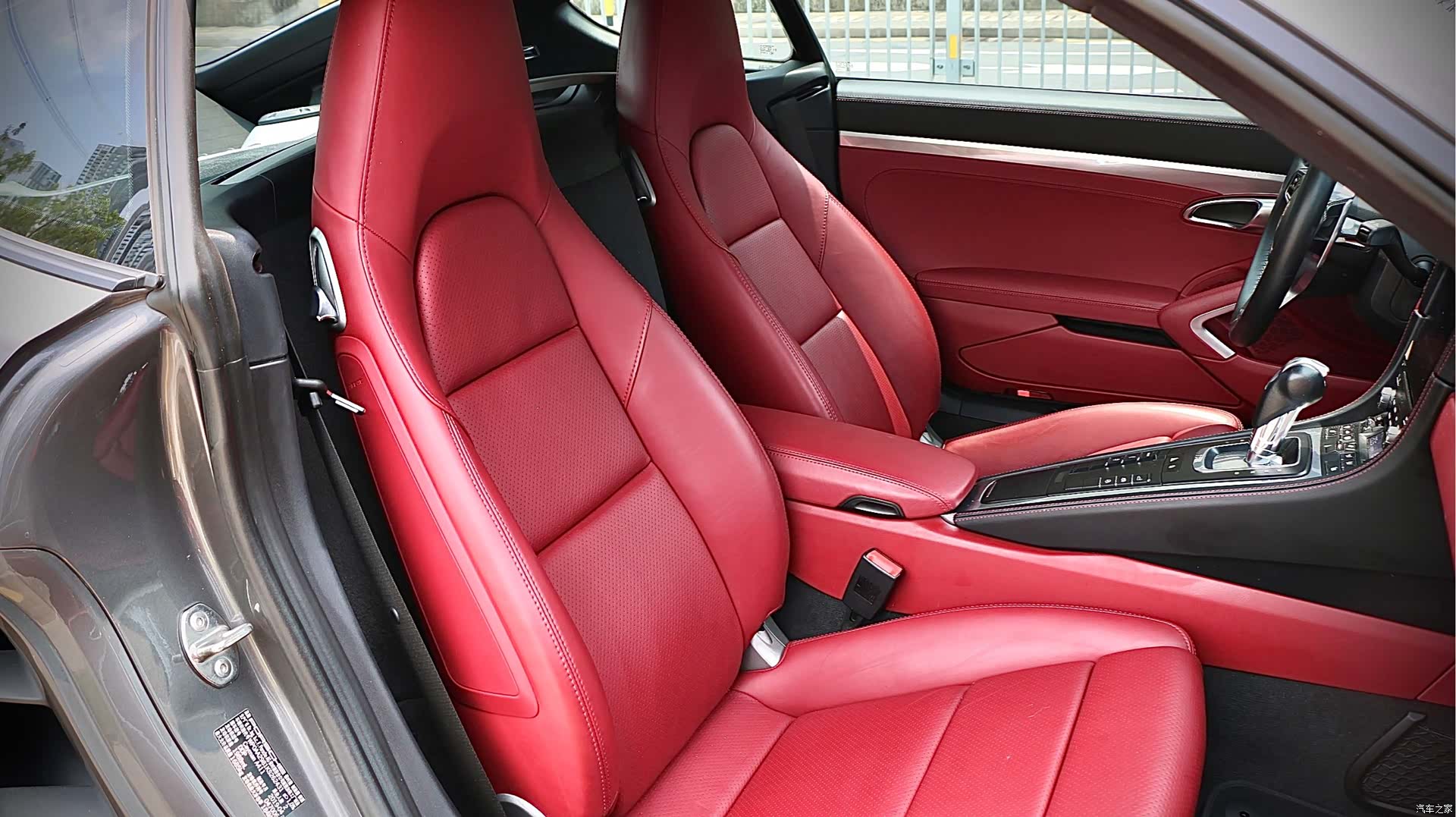 Porsche Cayman, 2019 7