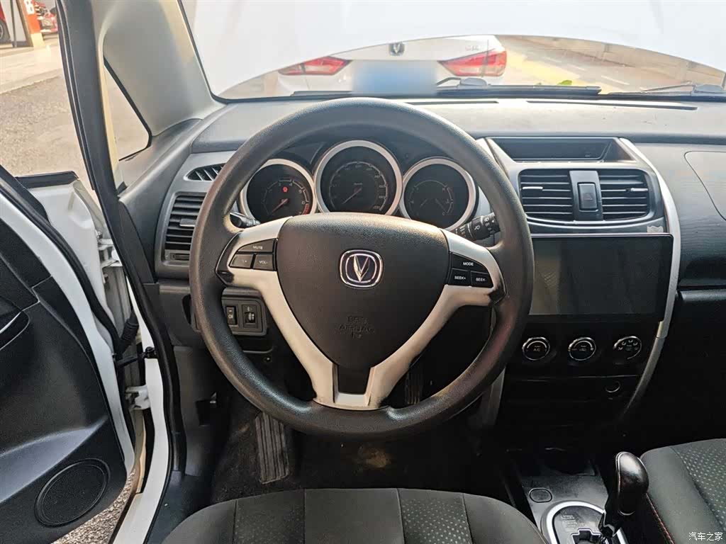 Changan CX20, 2016 3