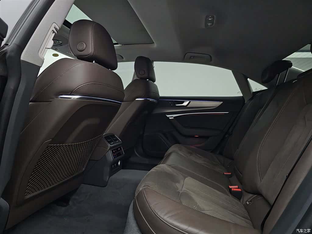Audi A7L, 2024 9