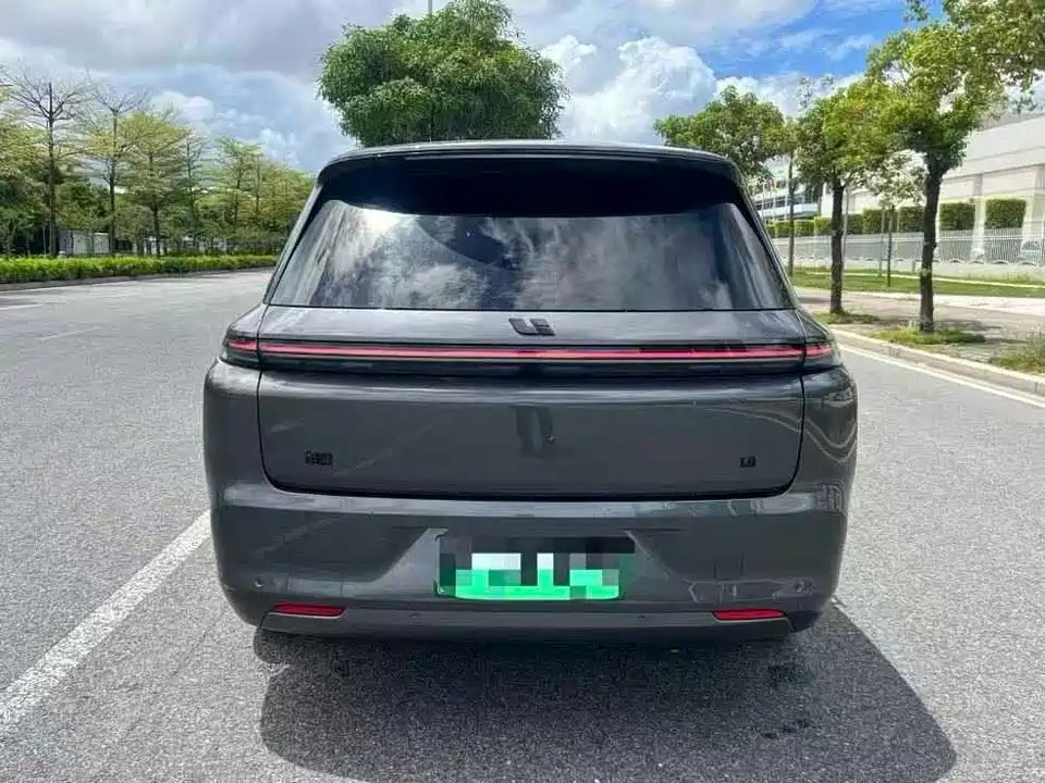 Li Auto Ideal L8