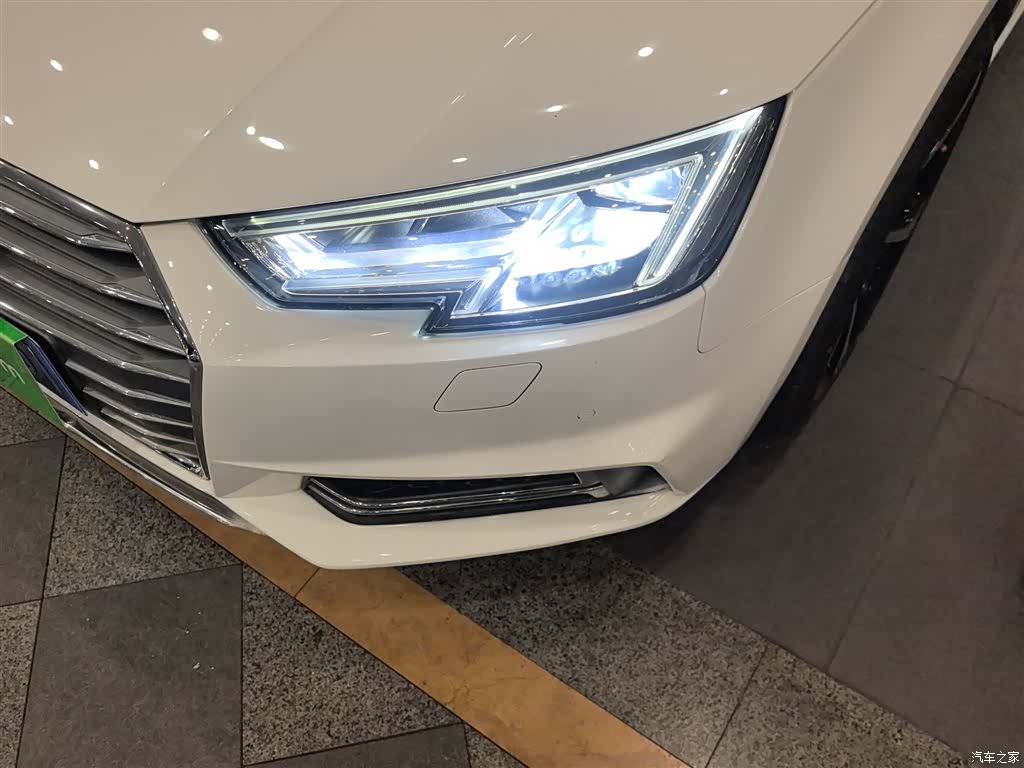 Audi A4L, 2018 3