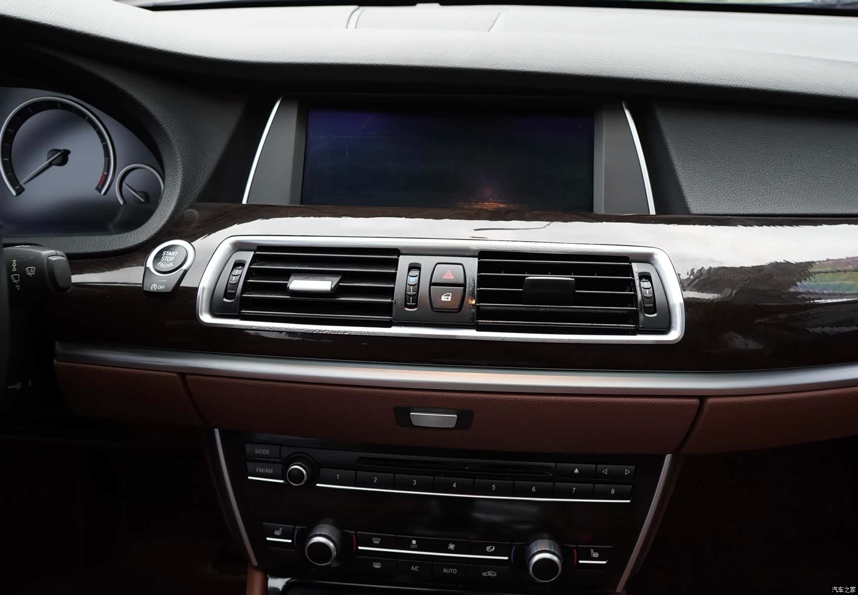 BMW 5 Series, 2013 9