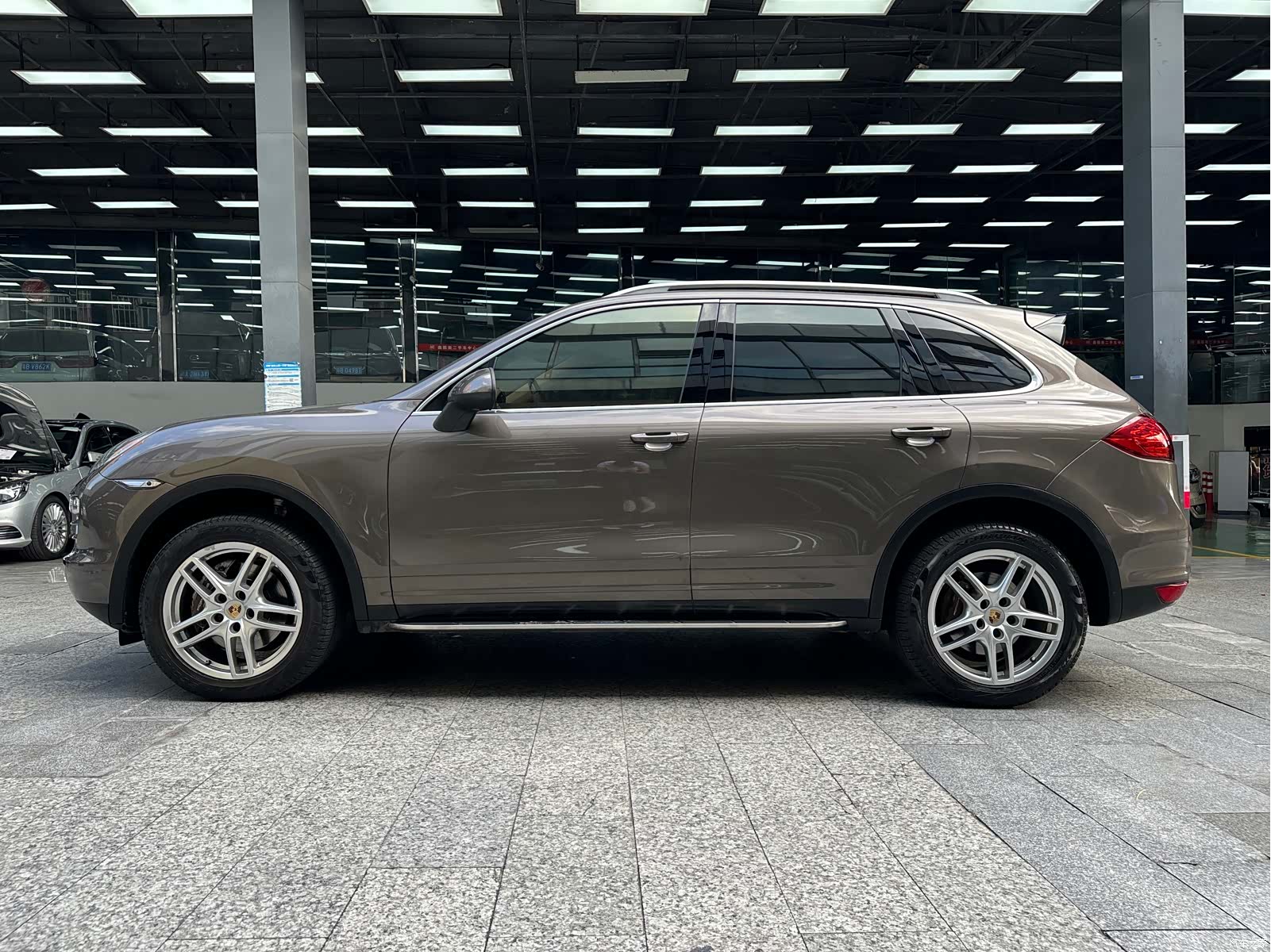 Porsche Cayenne, 2013 17