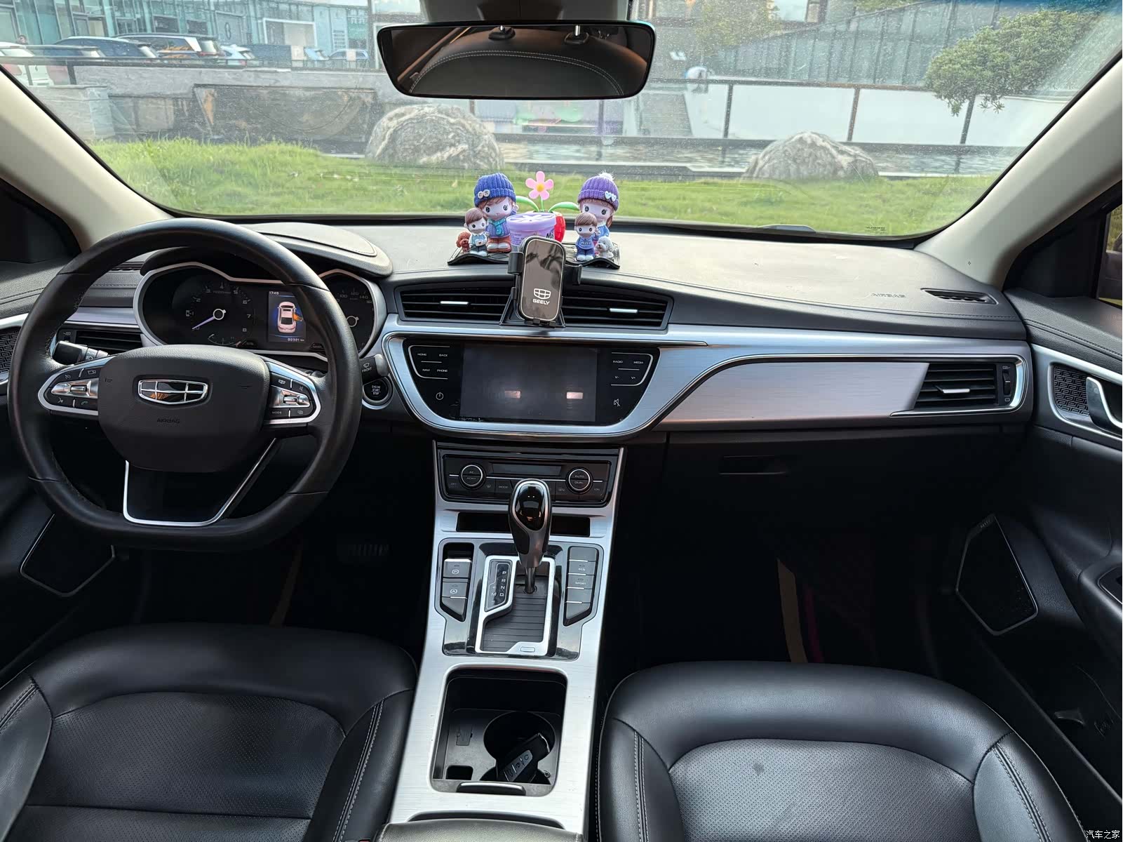 Geely Emgrand, 2019 15