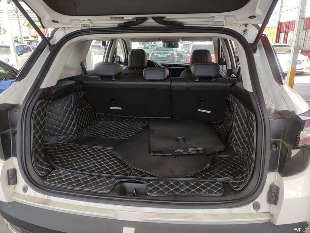 DongFeng AX7, 2019 19