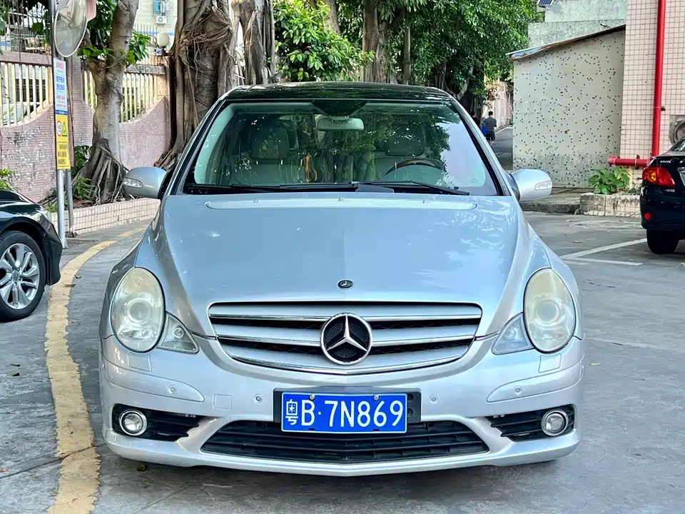 Mercedes-Benz R-class