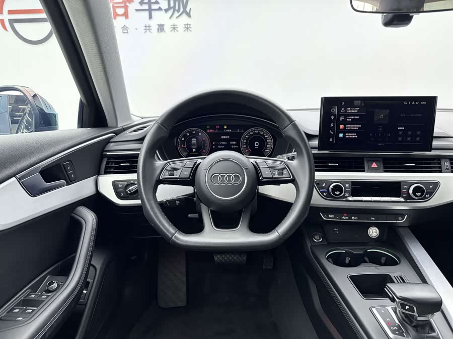 Audi A4L 2023, фото 9