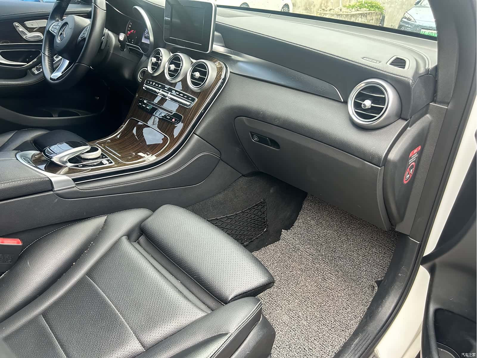 Mercedes-Benz GLC, 2016 9