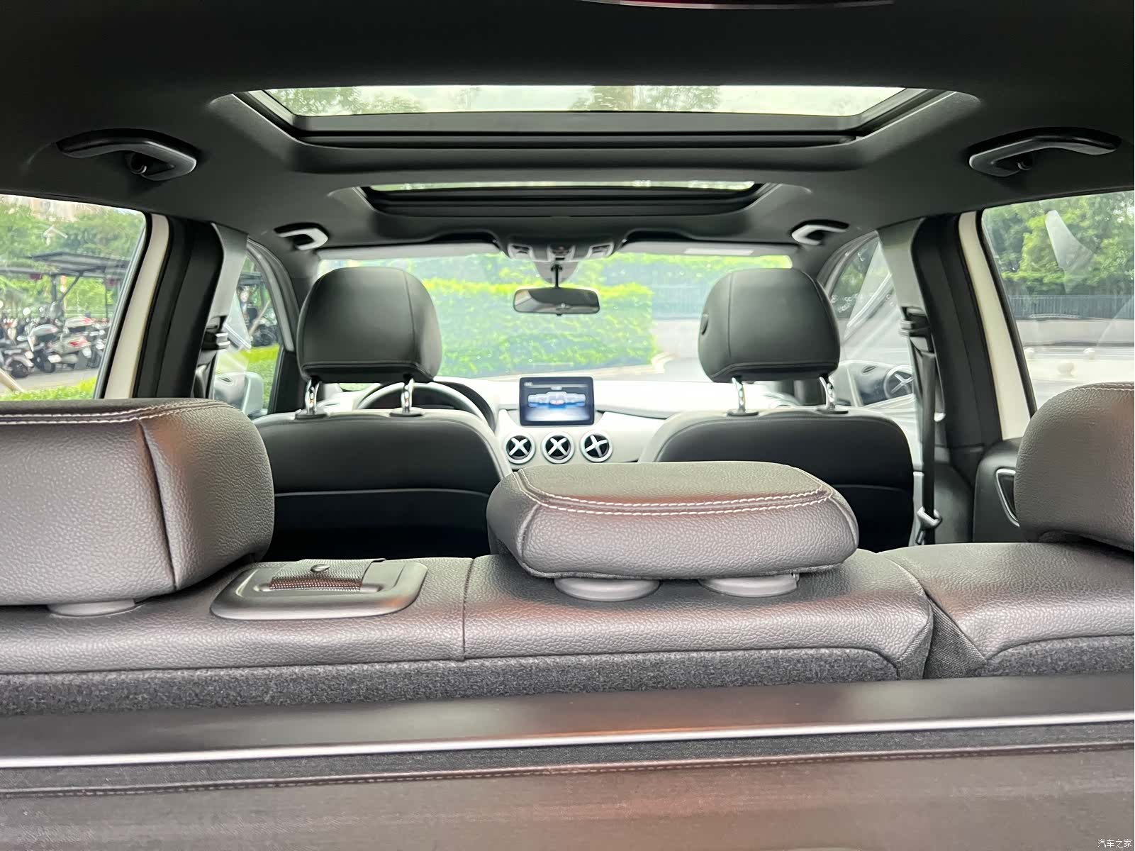 Mercedes-Benz B-Class, 2018 29