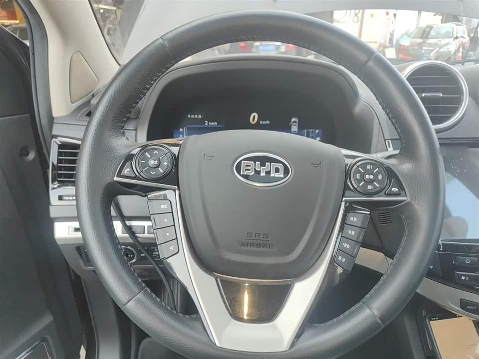 BYD S7